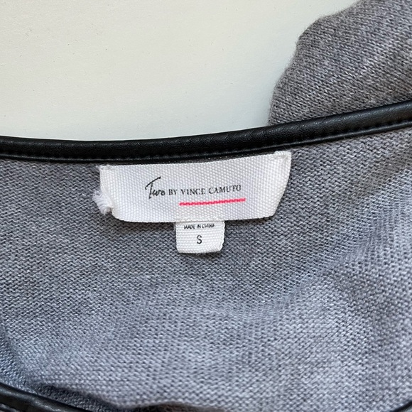 Two by Vince Camuto Gray & Black Mesh Hem Pullover Sweater Small Women’s - Picture 8 of 10